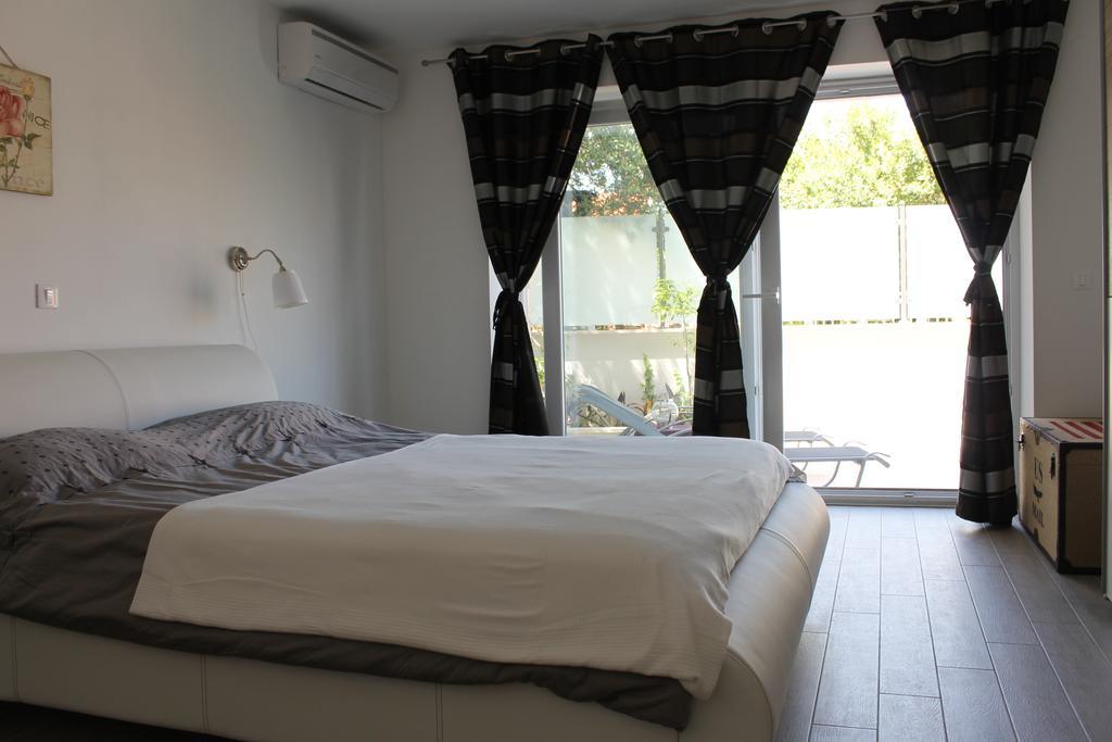 Apartments Mala 察夫塔特 外观 照片